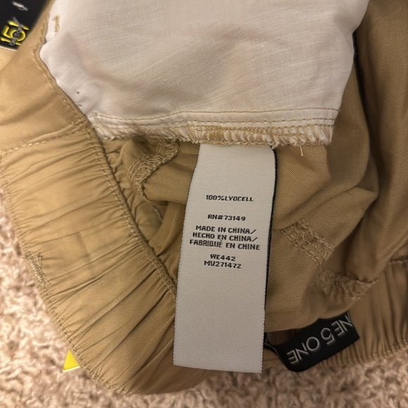 NWT 151 One Five One Khaki Cargo Pants Sz Medium  Tie Ankles 100% Lyocell - Picture 4 of 7